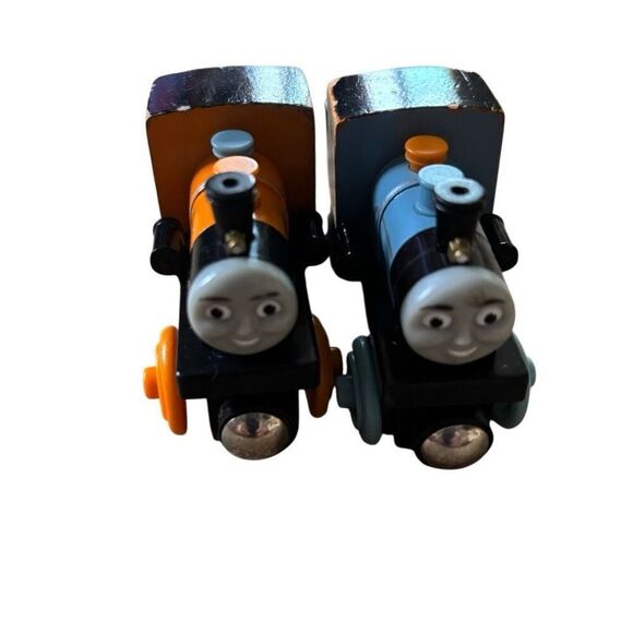 Thomas & Friends Wooden Railroad Bash & Dash - Picture 4 of 9